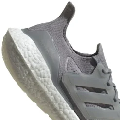 adidas Ultraboost 21