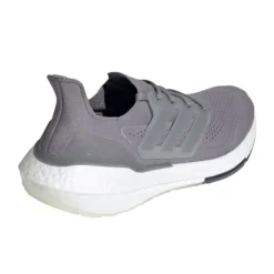 adidas Ultraboost 21