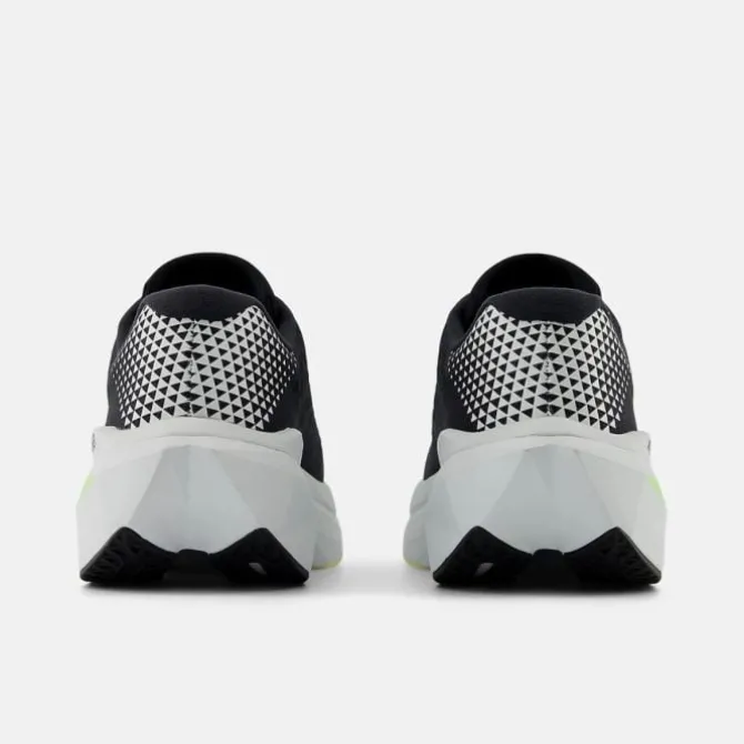 New Balance FuelCell SuperComp Trainer V3