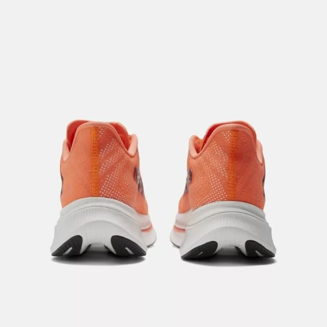 New Balance FuelCell SuperComp Trainer V2