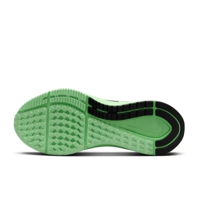 Nike Structure 25