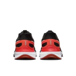 Nike Structure 25
