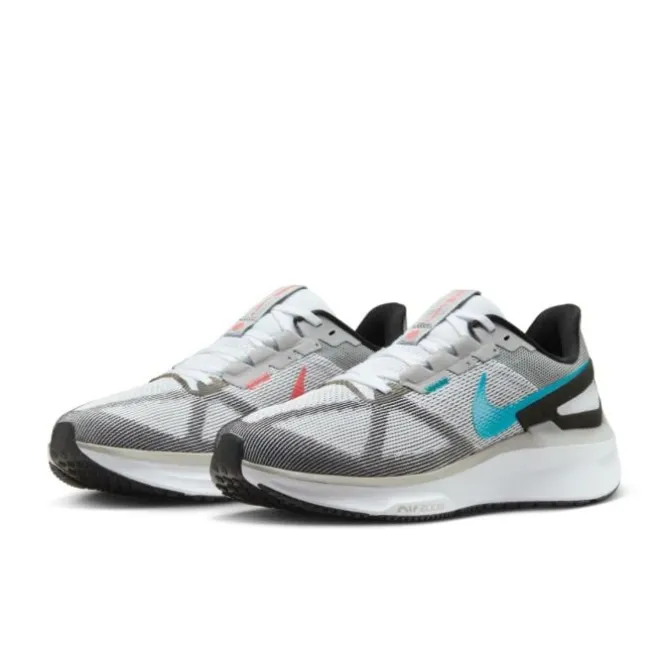 Nike Structure 25
