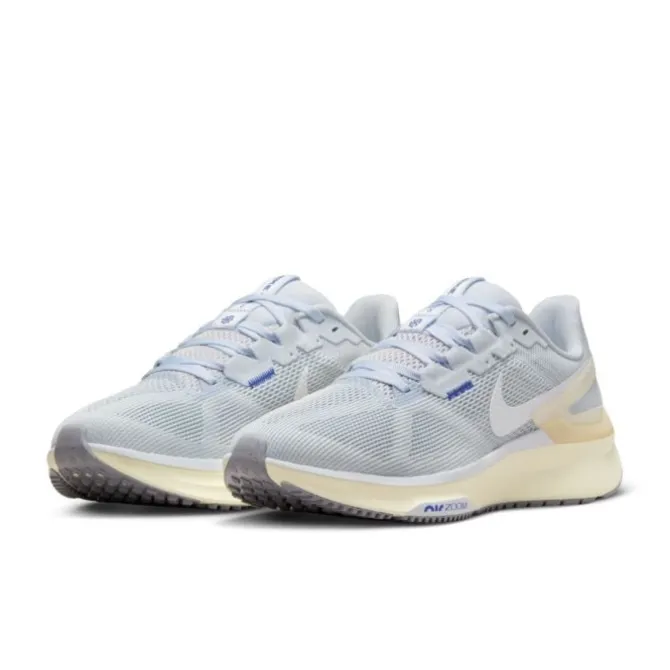 Nike Structure 25