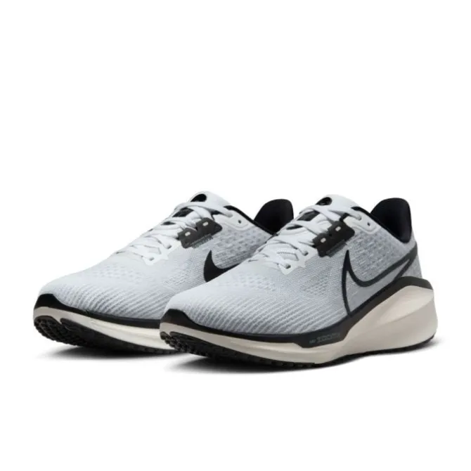 Nike Vomero 17